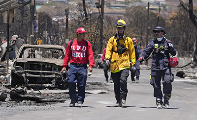 first responders in Maui wildfires community involvement